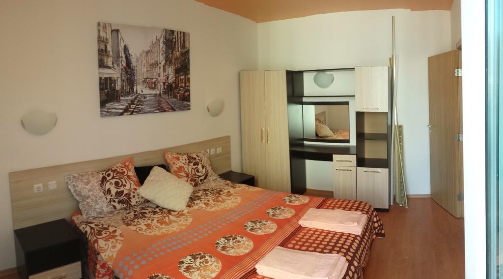 Pollo Resort Mikosta Apartments ซันนีบีช ภายนอก รูปภาพ
